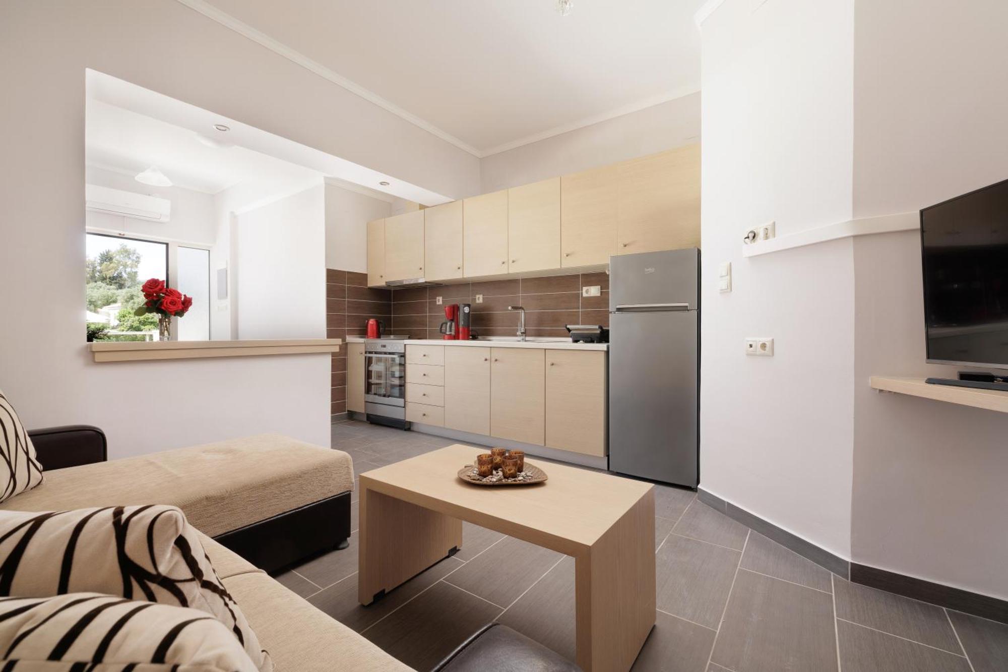 Santos Luxury Apartments Dassia  Bagian luar foto